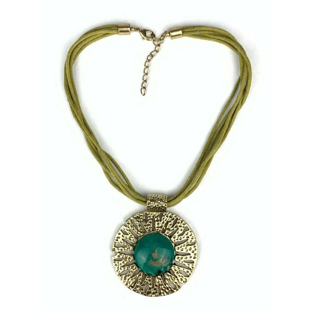 Medallion Pendant Necklace Green Marbled Gold Tone Fabric Rope Chain Jewelry
